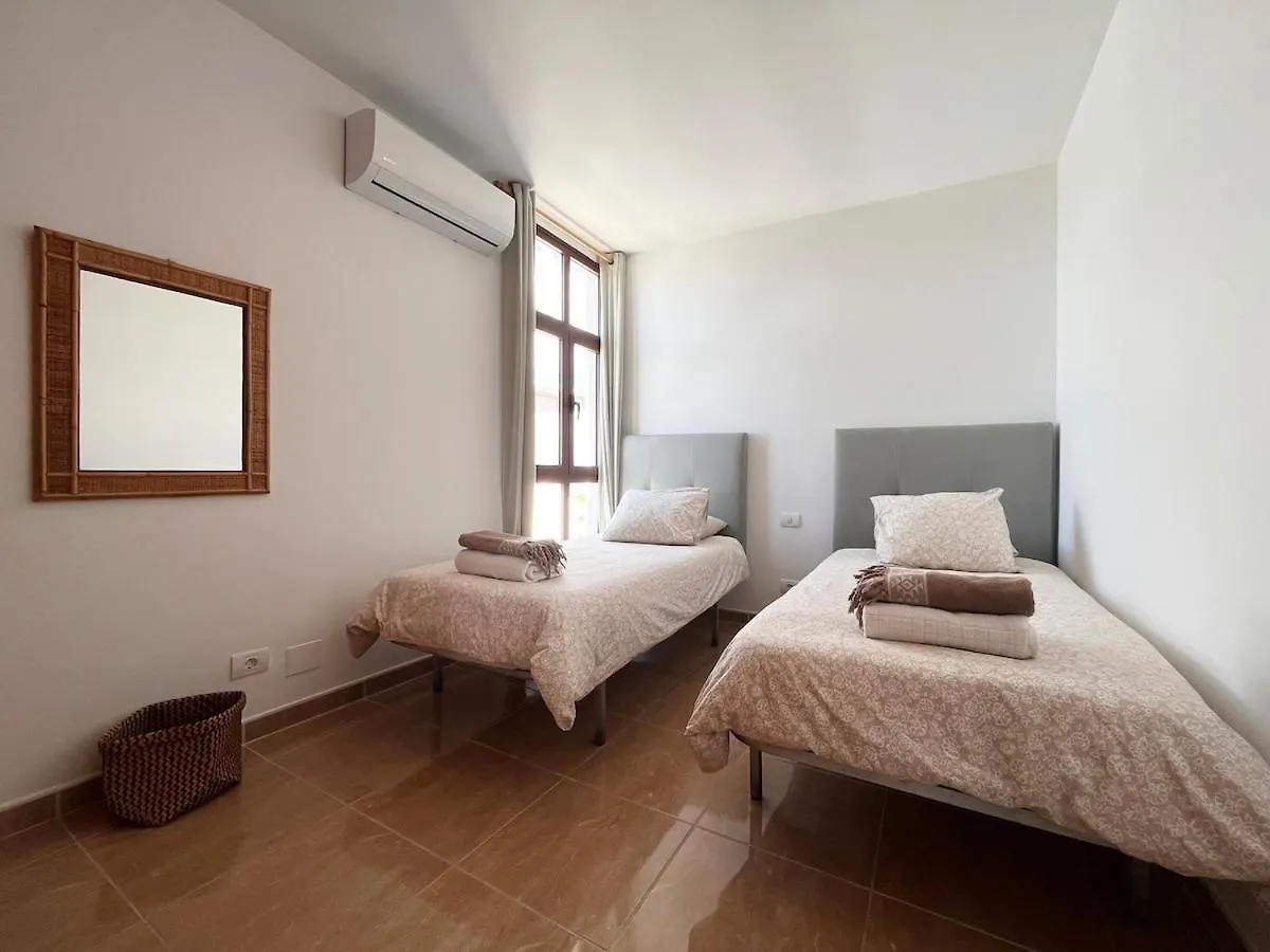 Casa Alpine - 2 Bedroom Apartment With Large Terrace Tias Spain