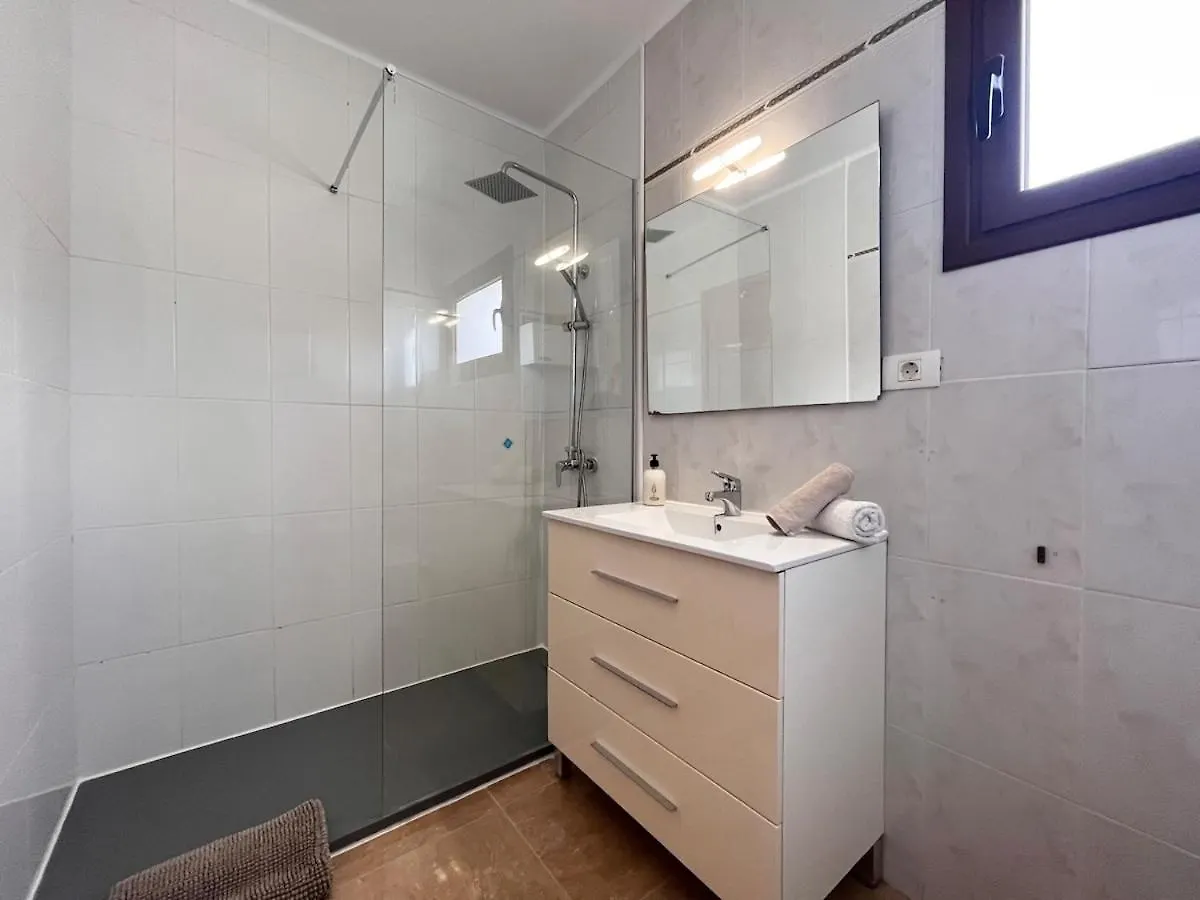 Casa Alpine - 2 Bedroom Apartment With Large Terrace Tias