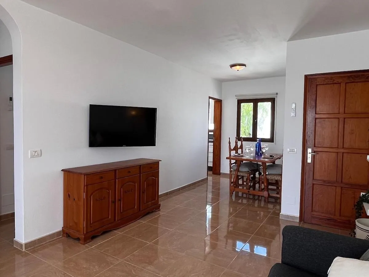 Casa Alpine - 2 Bedroom Apartment With Large Terrace Tias
